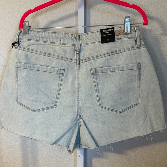 Blank NYC Women's Denim‎ Shorts with Crochet Pattern - Picture 4 of 5